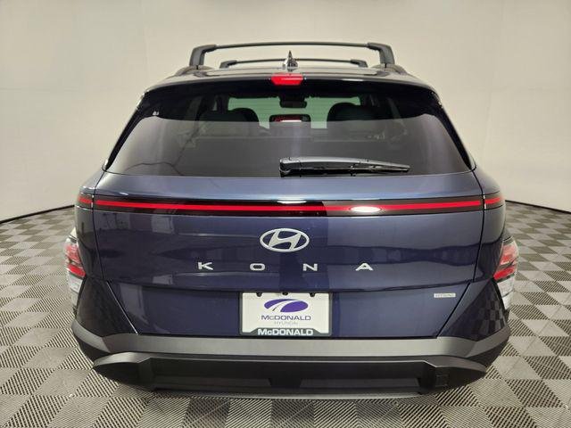 New 2026 Blue Hyundai SEL Sport AWD image 4