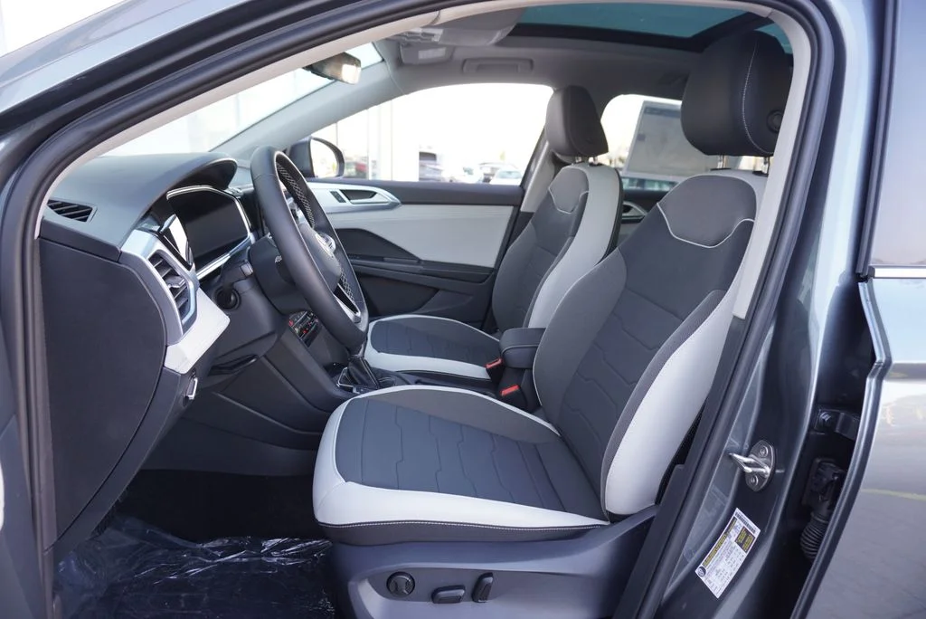 New 2026 Gray Volkswagen 1.5T SE image 11