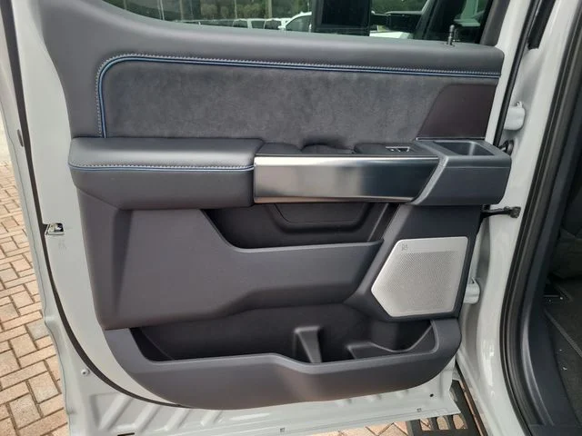 New 2026 Avalanche Ford Platinum image 12