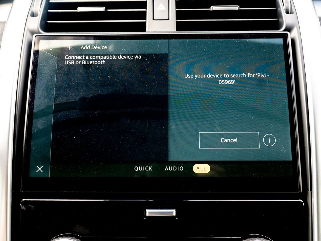 Used 2025 Gray Land Rover Dynamic SE image 31
