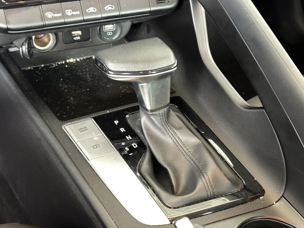 Used 2023 Red Hyundai SEL image 8