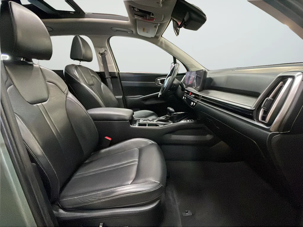 Used 2024 Green Kia X-Line EX image 26
