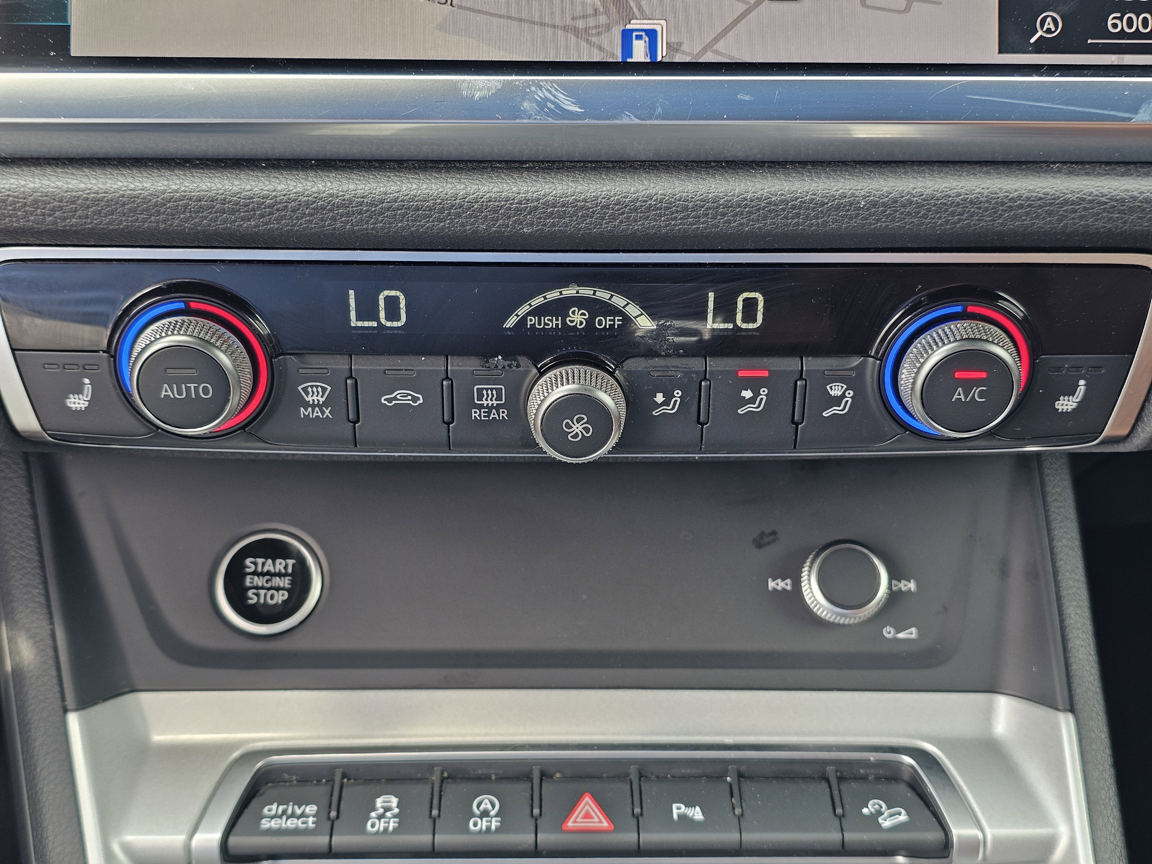 2024 Audi Q3 S Line Premium Plus - Photo 28