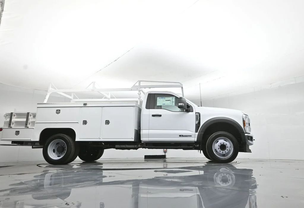 New 2025 Oxford White Ford XL image 56