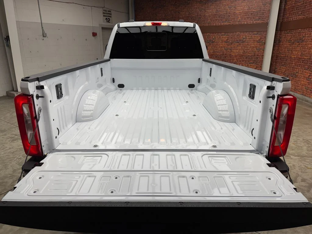 New 2026 Oxford White Ford F-250® XL image 29
