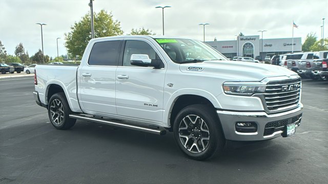 2026 RAM 1500 Laramie 4x4 Crew Cab 5'7's photo