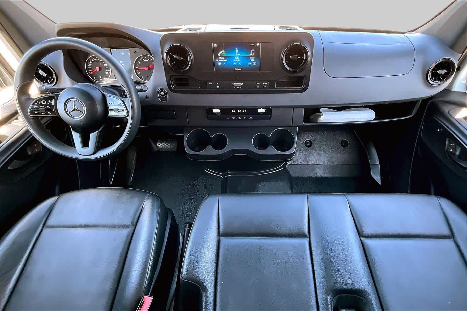 Used 2023 Arctic White Mercedes-Benz  image 16