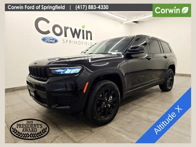 Used 2024 Diamond Black Jeep Altitude X image 1