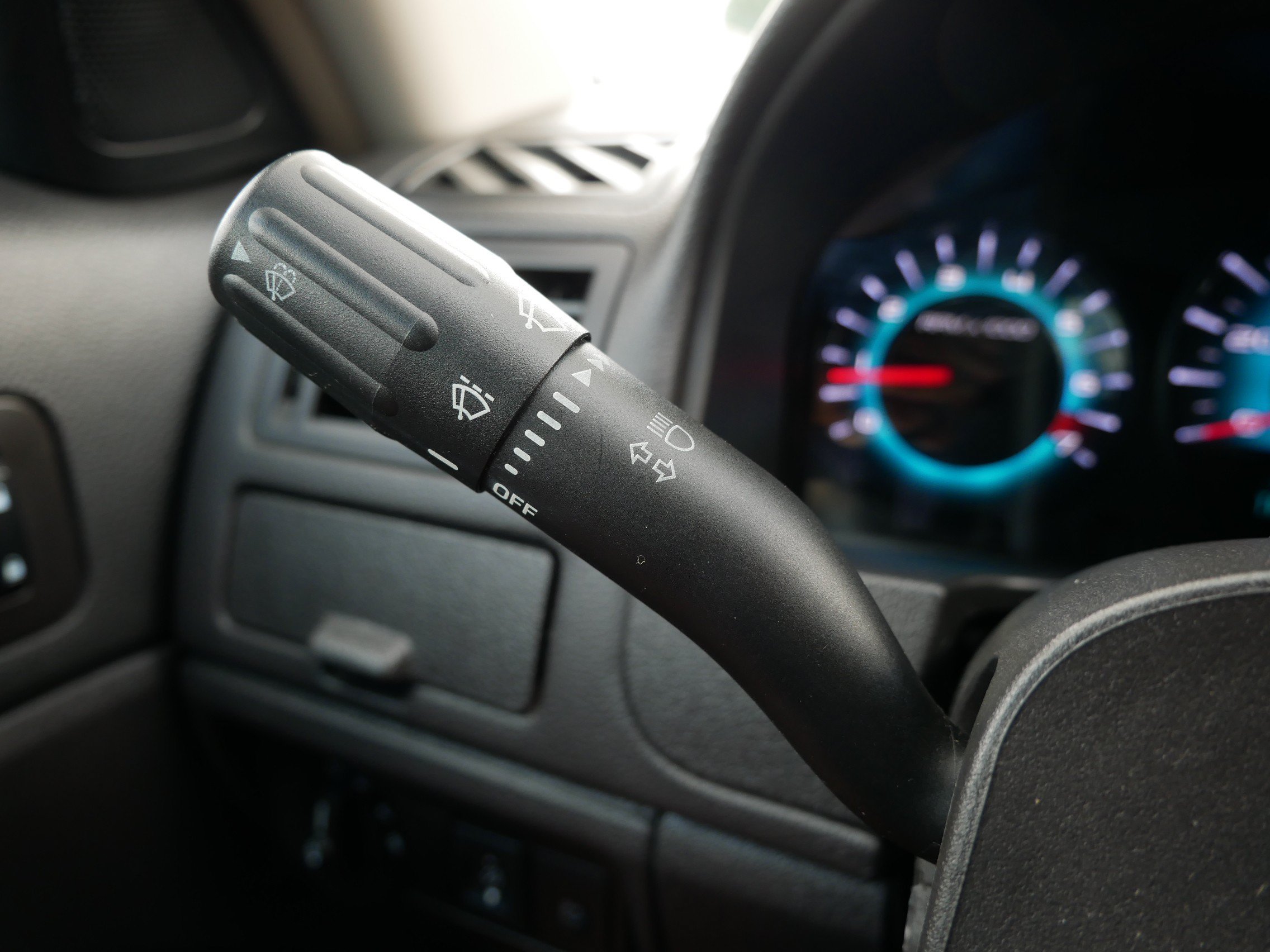 Used 2012 White Ford SPORT image 27