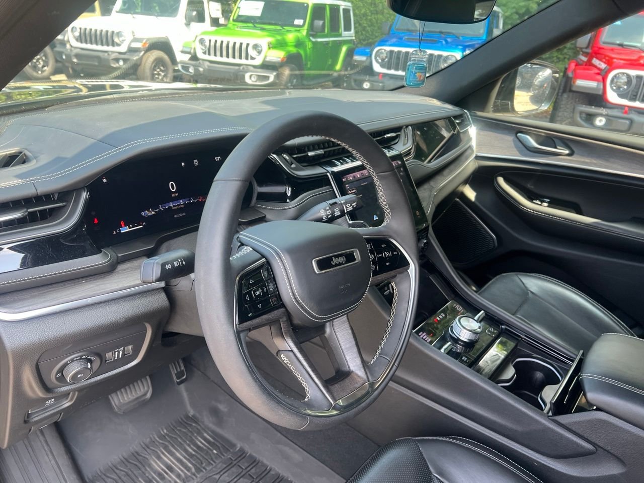 Used 2023 Black Jeep Overland image 23