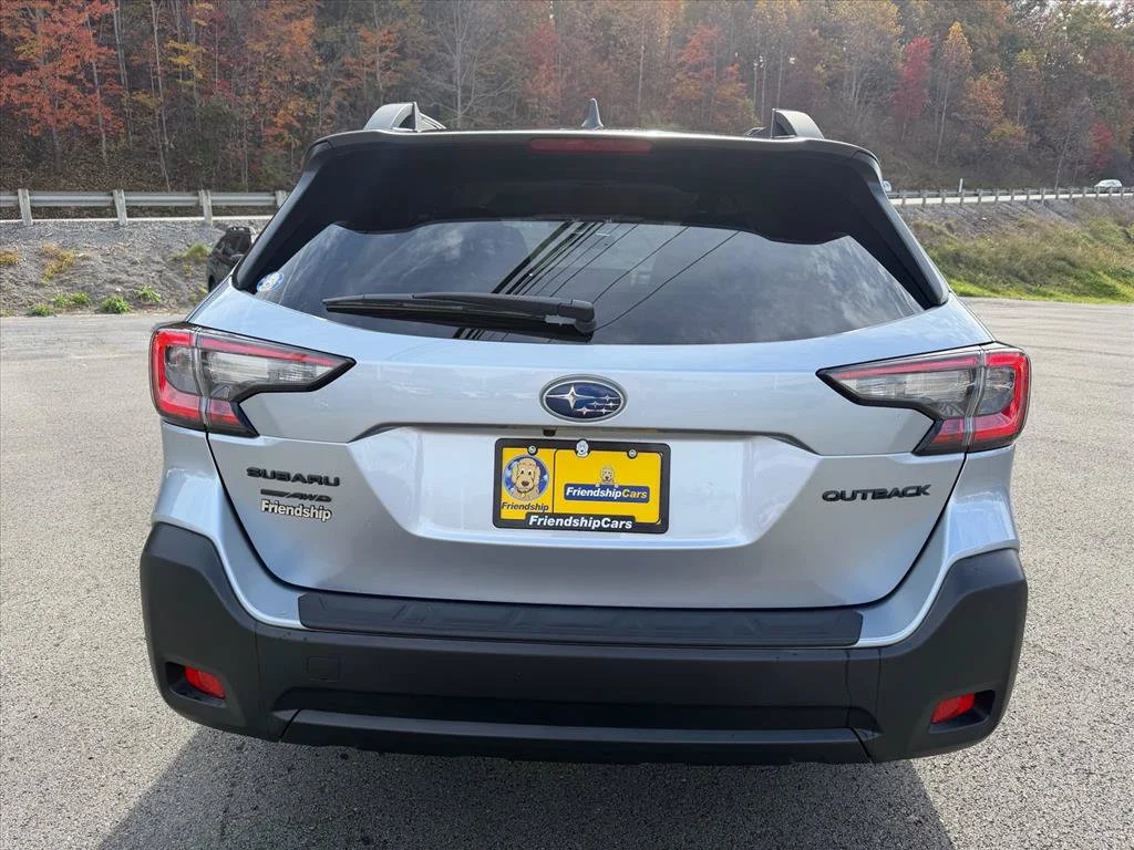 Used 2023 Silver Subaru Onyx Edition image 11