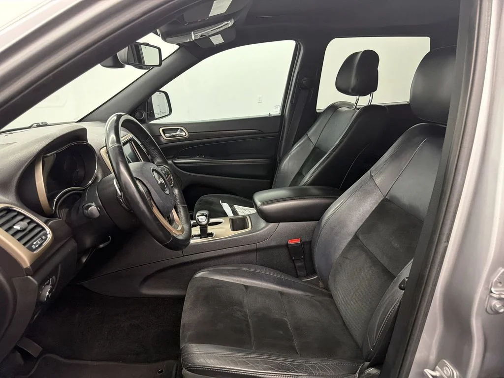 Used 2014 Billet Silver Metallic Clearcoat Jeep Altitude image 5