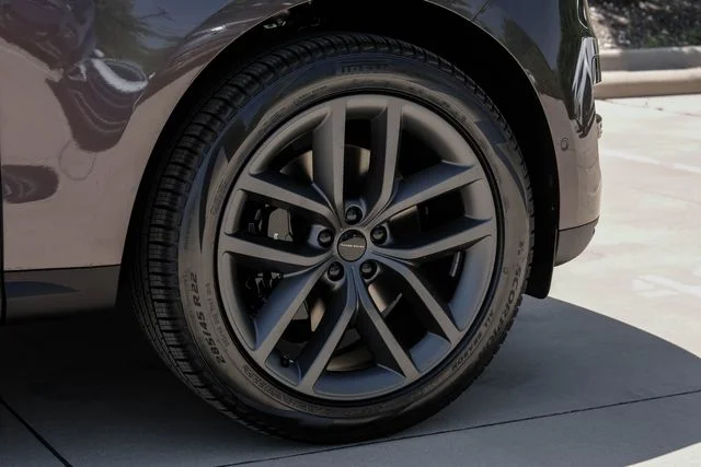 New 2026  Land Rover SE image 73