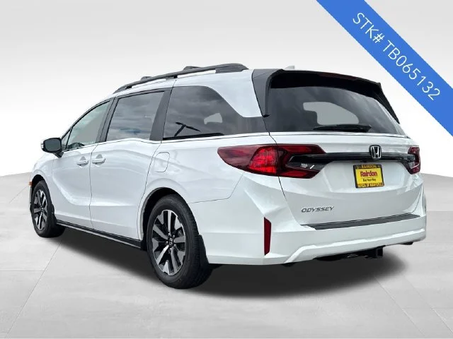 New 2026 Platinum White Pearl Honda EX-L image 5