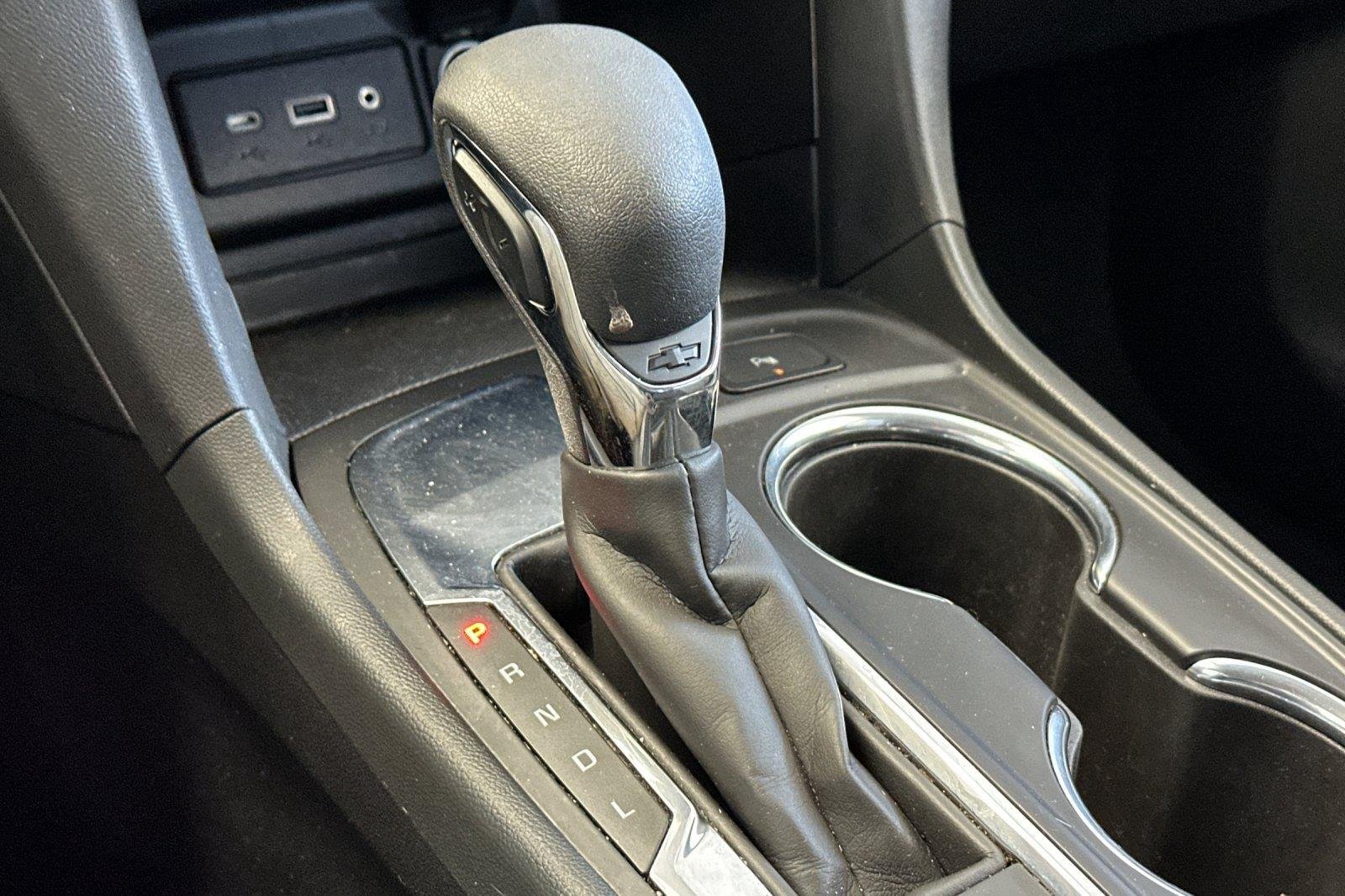 Used 2023 Iron Gray Metallic Chevrolet LT image 21