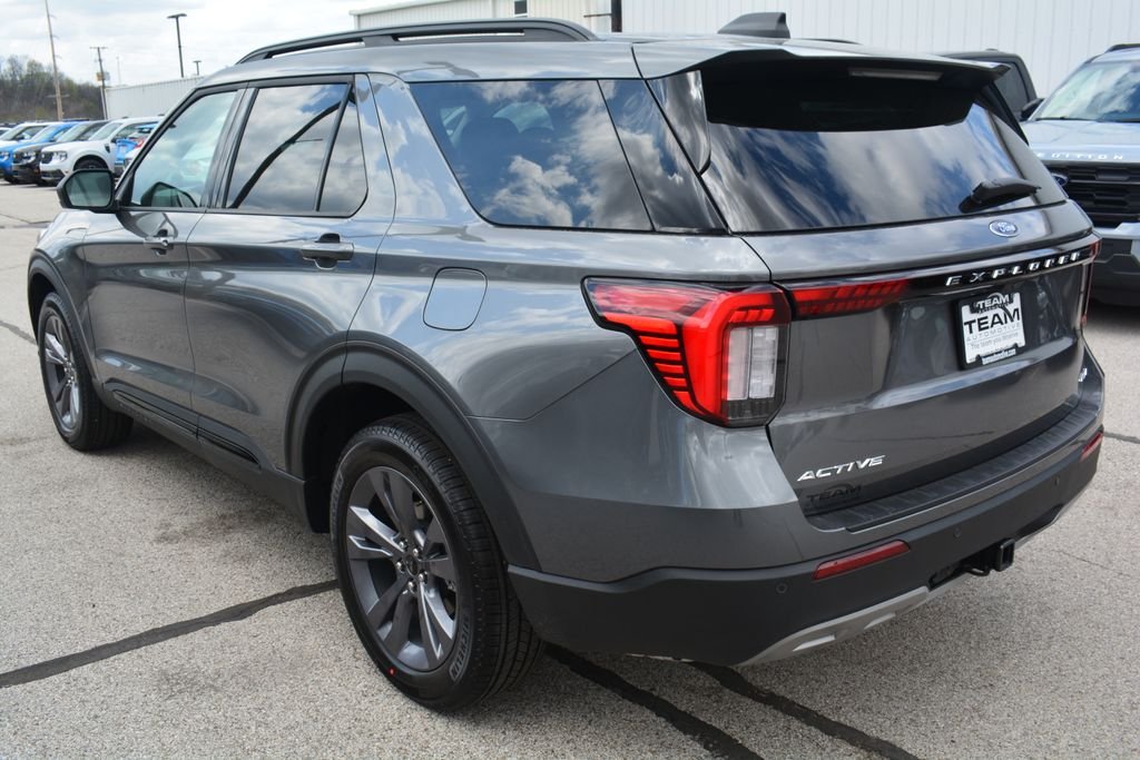 New 2026 Carbonized Gray Metallic Ford Active image 4