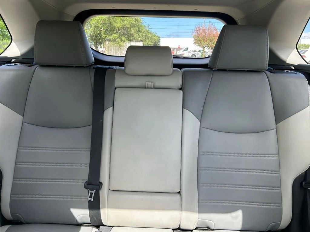 Certified Used 2019 Midnight Black Metallic Toyota XLE Premium image 13