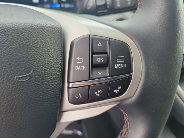 Used 2026 Space White Metallic Ford Active image 6