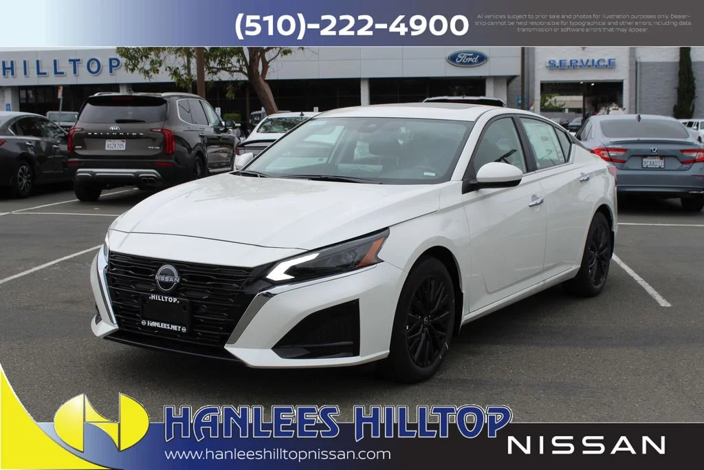 New 2025 White Nissan 2.5 SV image 3