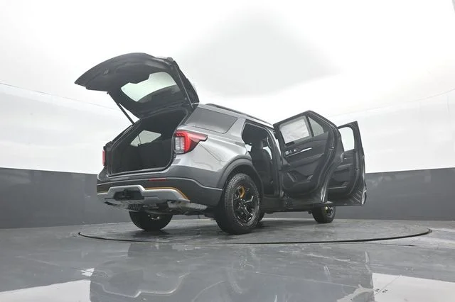 New 2026 Gray Ford Tremor image 40