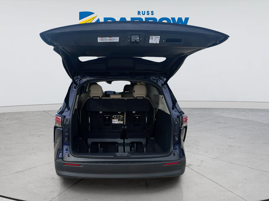 Used 2022  Toyota XLE image 31