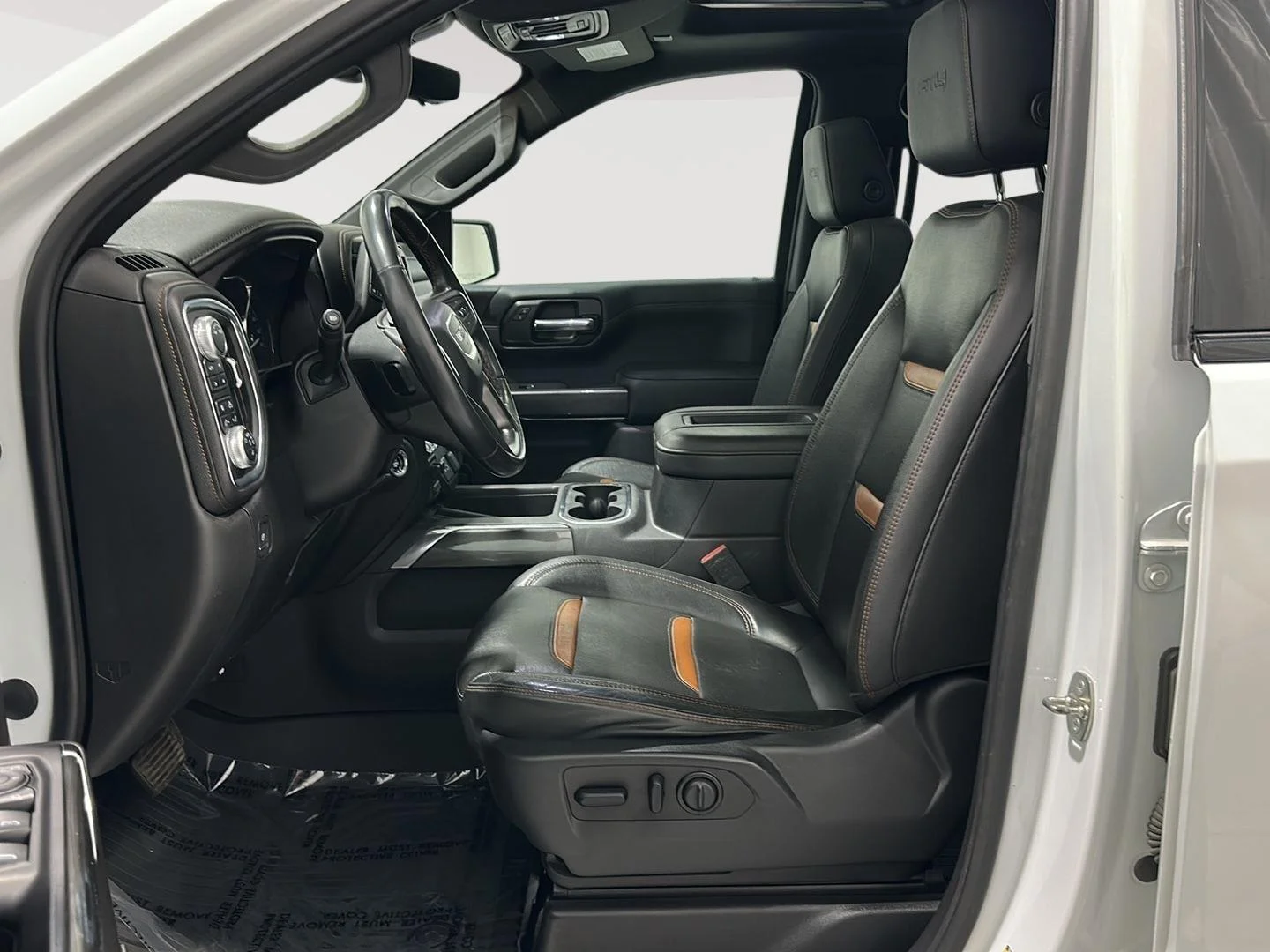 Used 2020 Summit White GMC AT4 image 9
