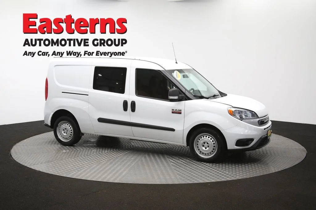 Used 2022 White Ram Base image 44