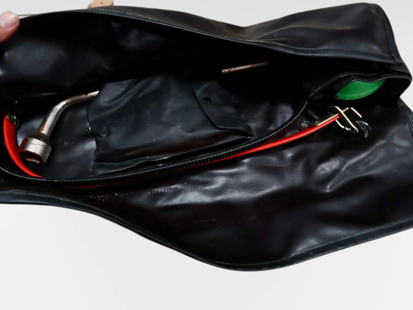 Used 1986  Ferrari  image 22