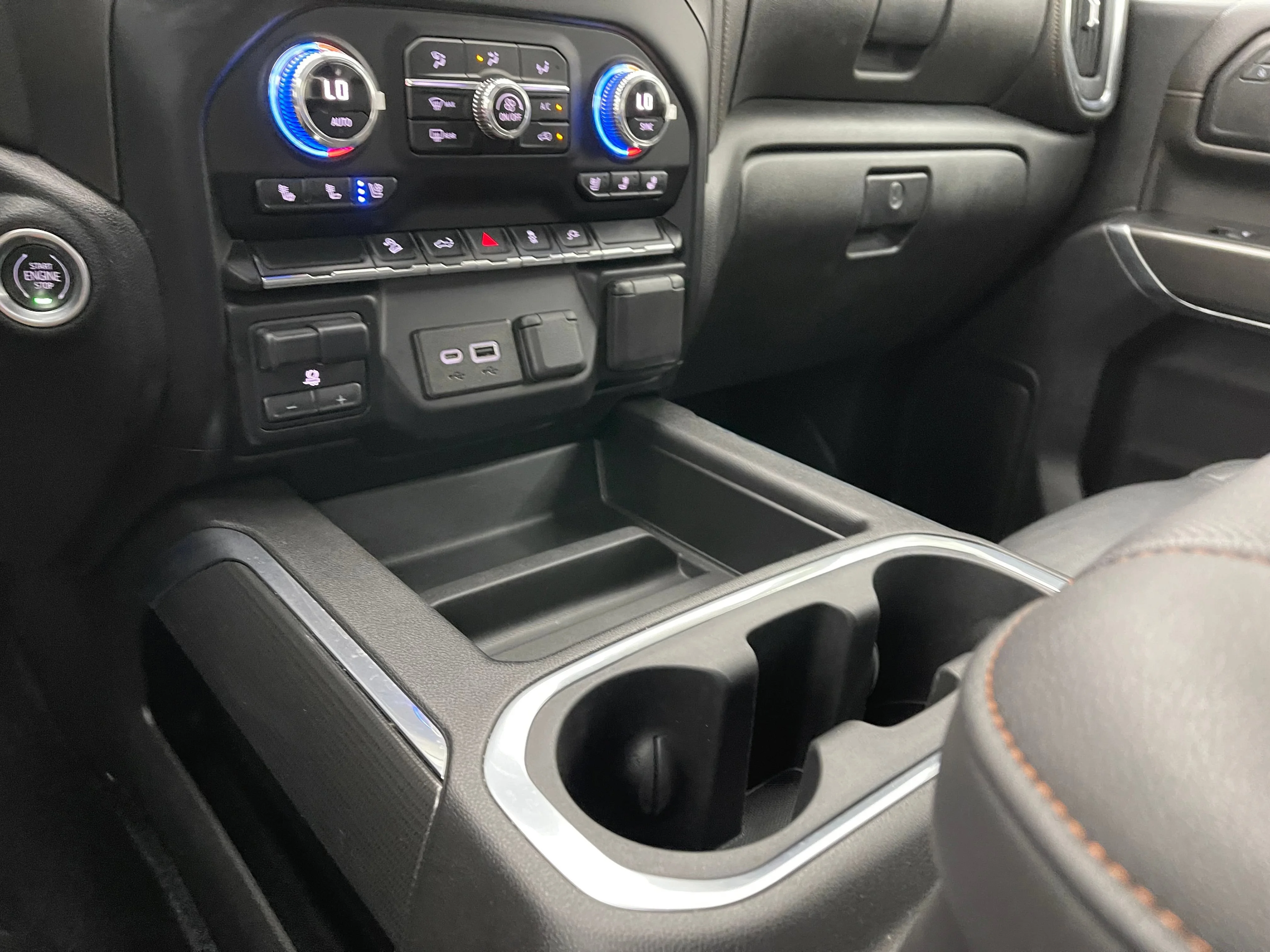 Used 2022 Cayenne Red Tintcoat GMC AT4 image 29