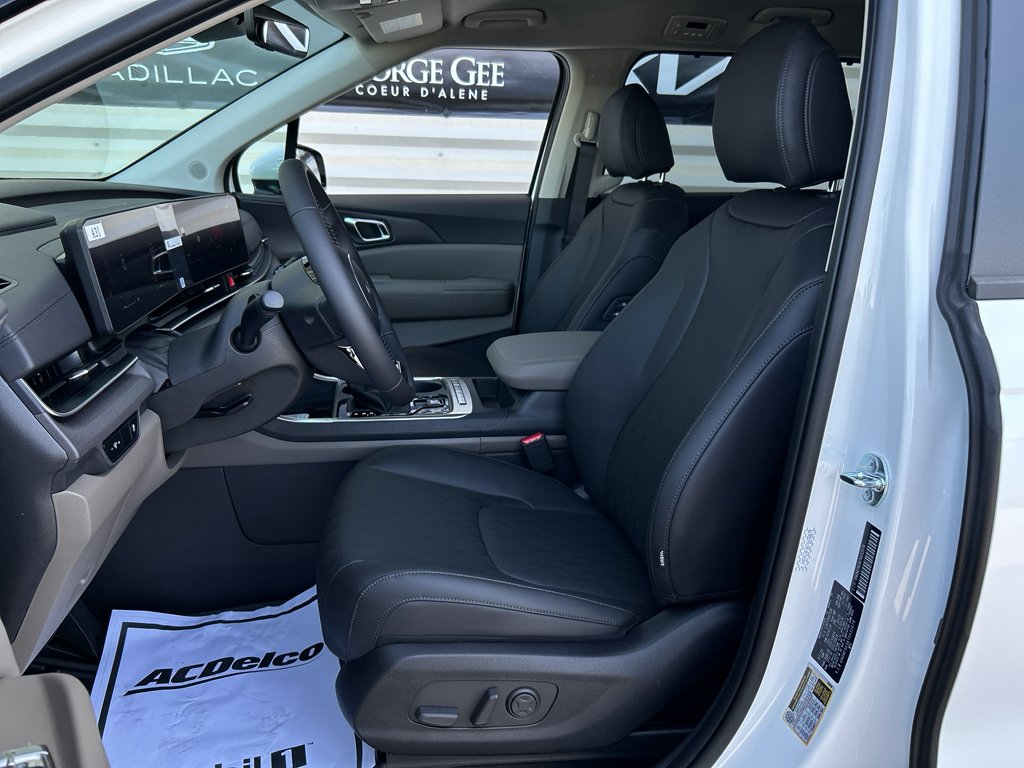 New 2026 Snow White Pearl Kia EX image 10