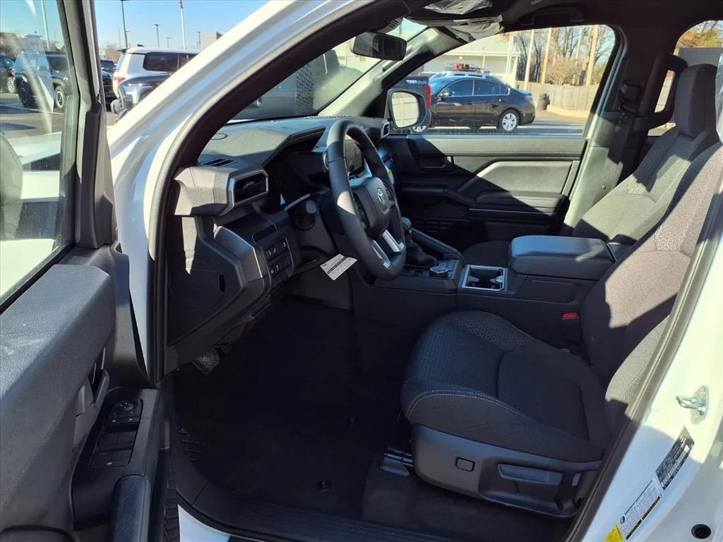 2026 Toyota 4Runner SR5 - Photo 13