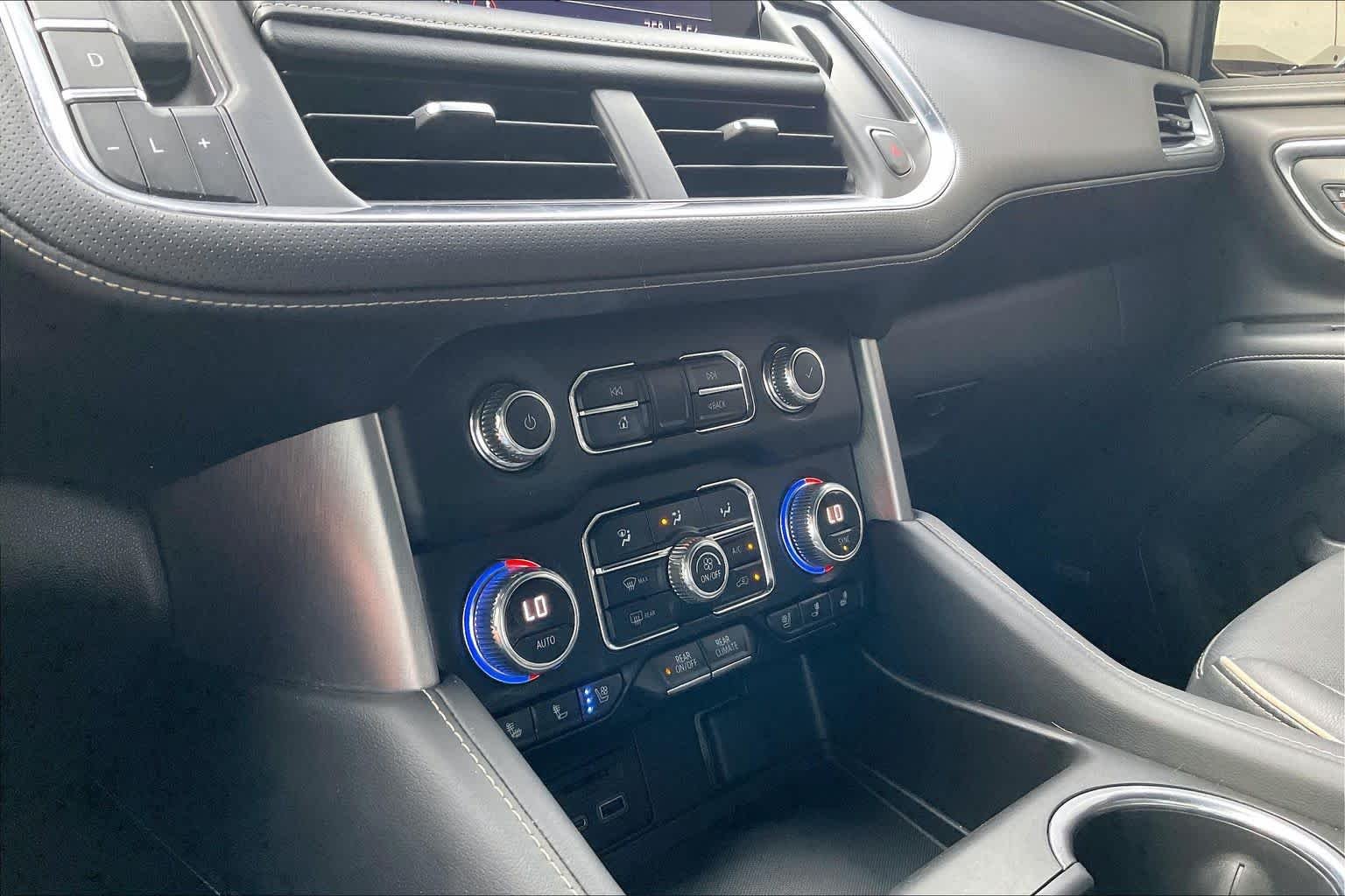 Used 2021 Onyx Black GMC SLT image 32