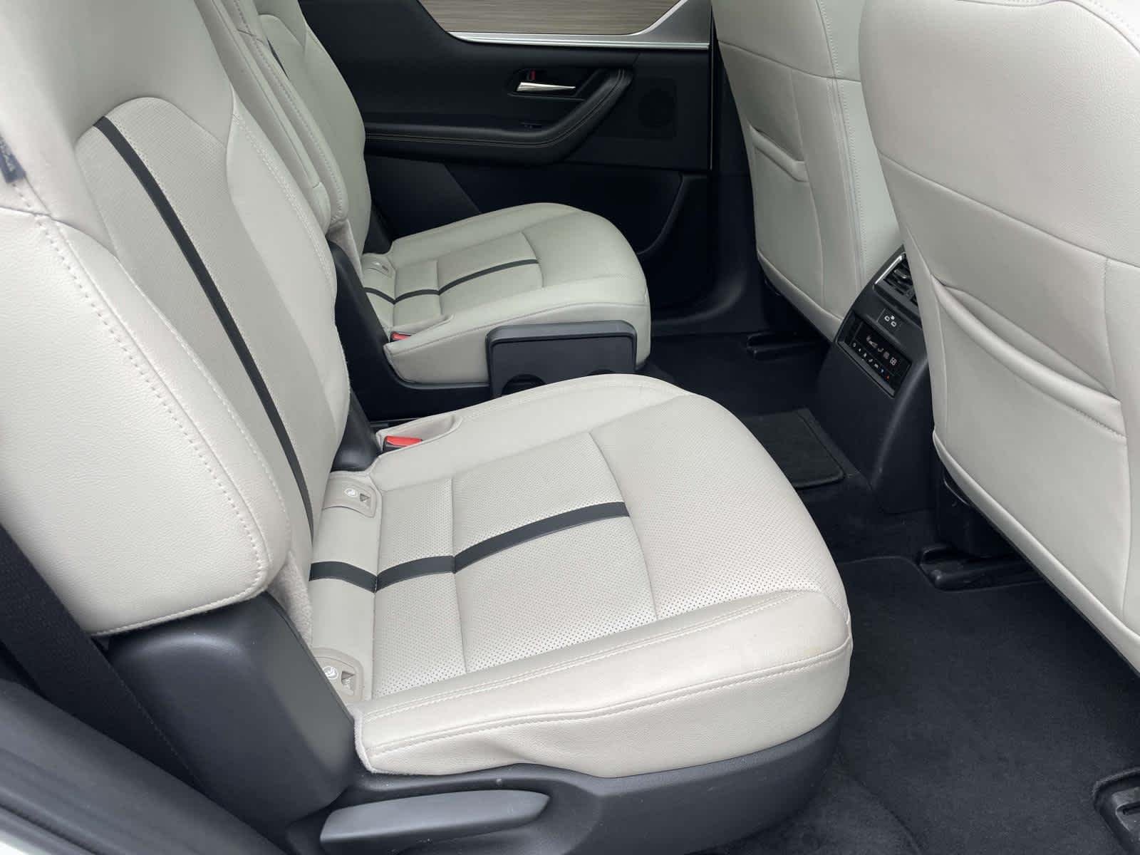 Used 2024 Rhodium White Premium Mazda Premium image 26