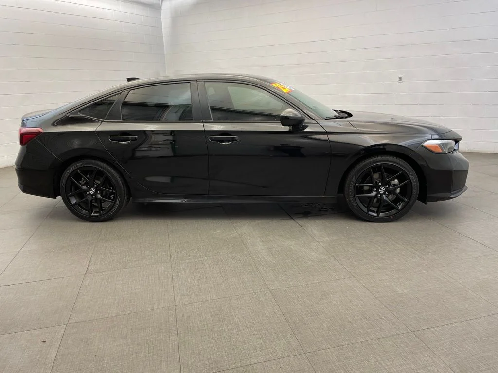 Used 2025 Black Honda Sport image 12