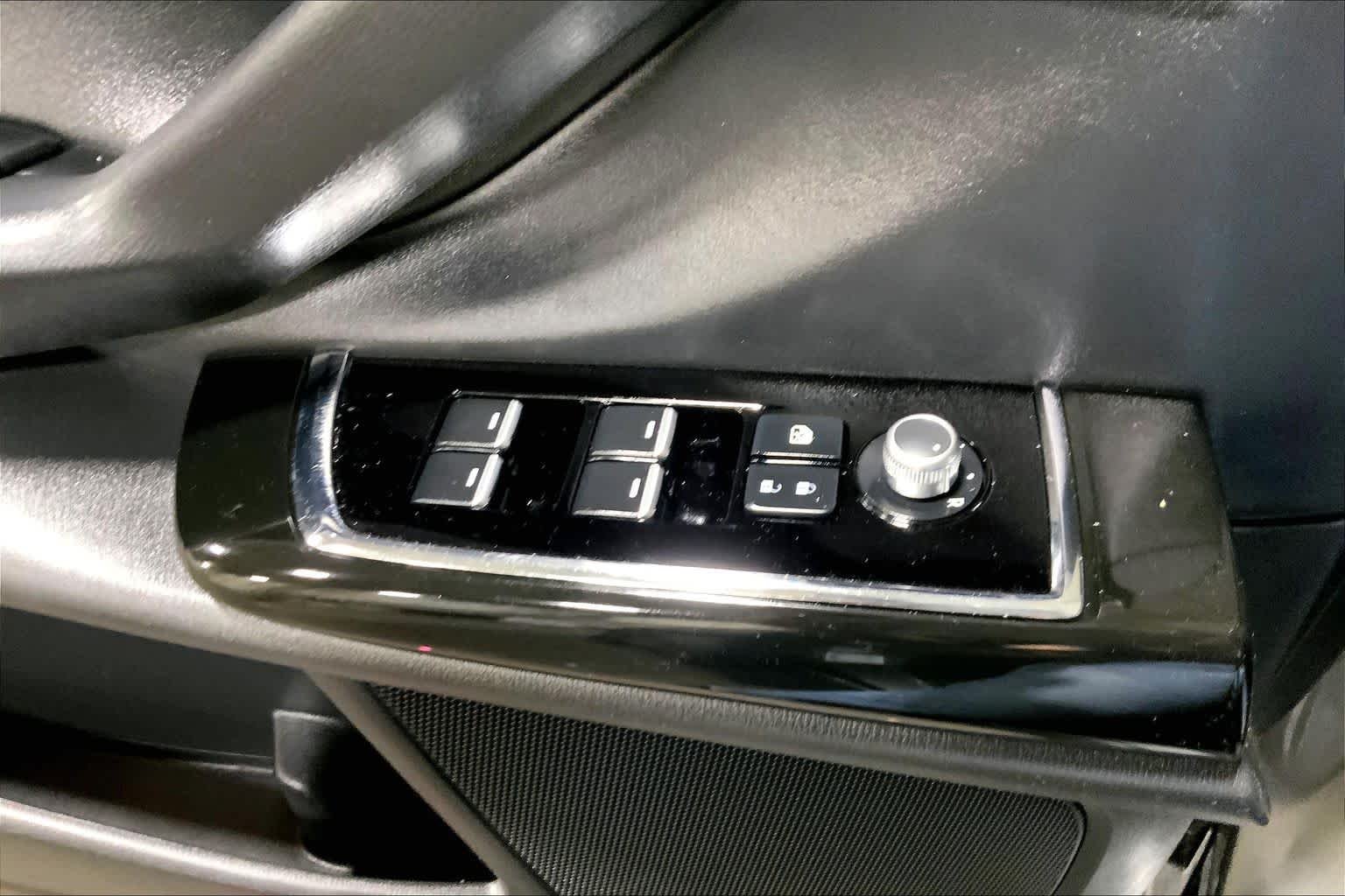 Used 2023 Machine Gray Metallic Mazda Touring image 34