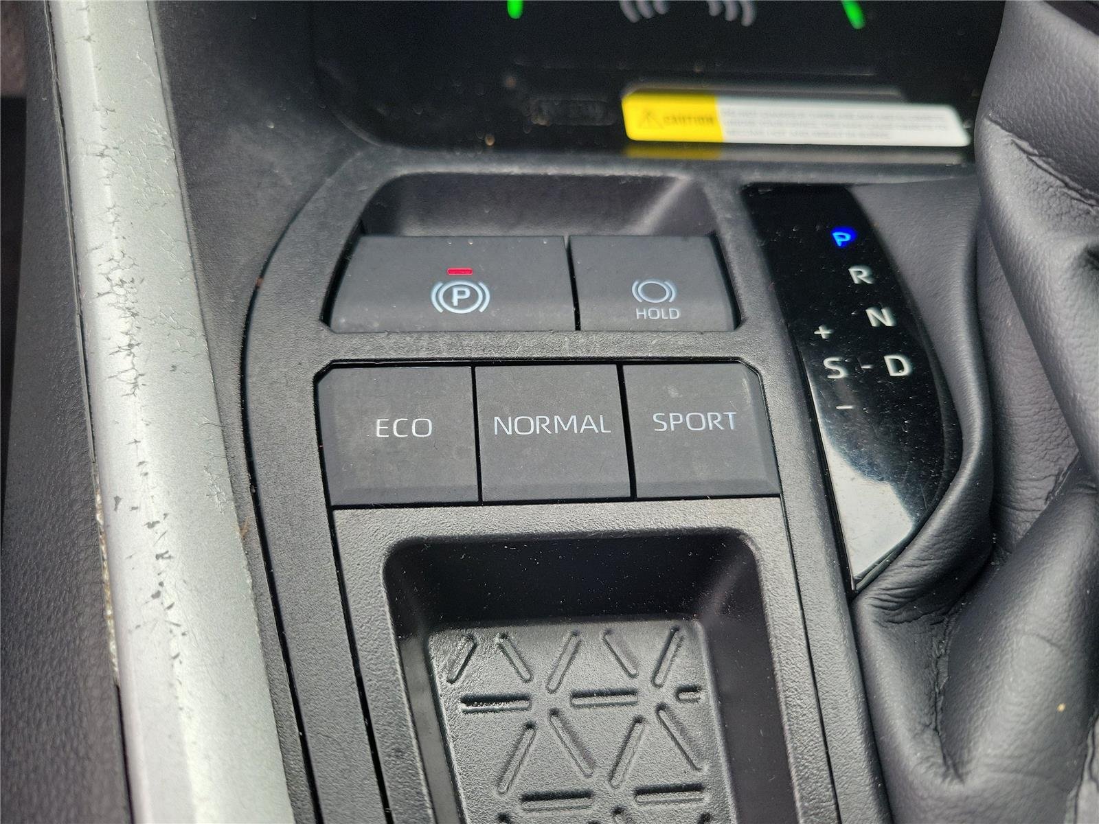Used 2025 Ice Cap Toyota XLE image 36