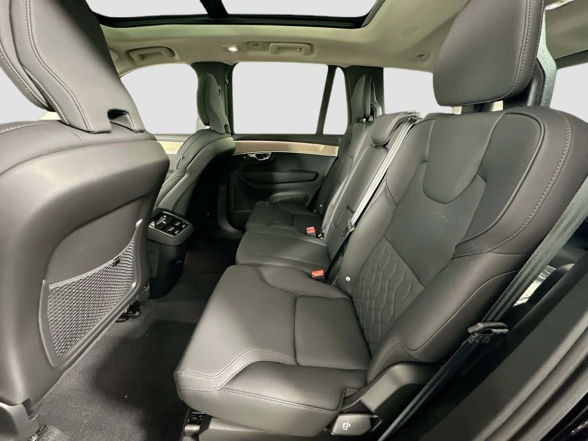 2026 Volvo XC90 Core - Photo 25