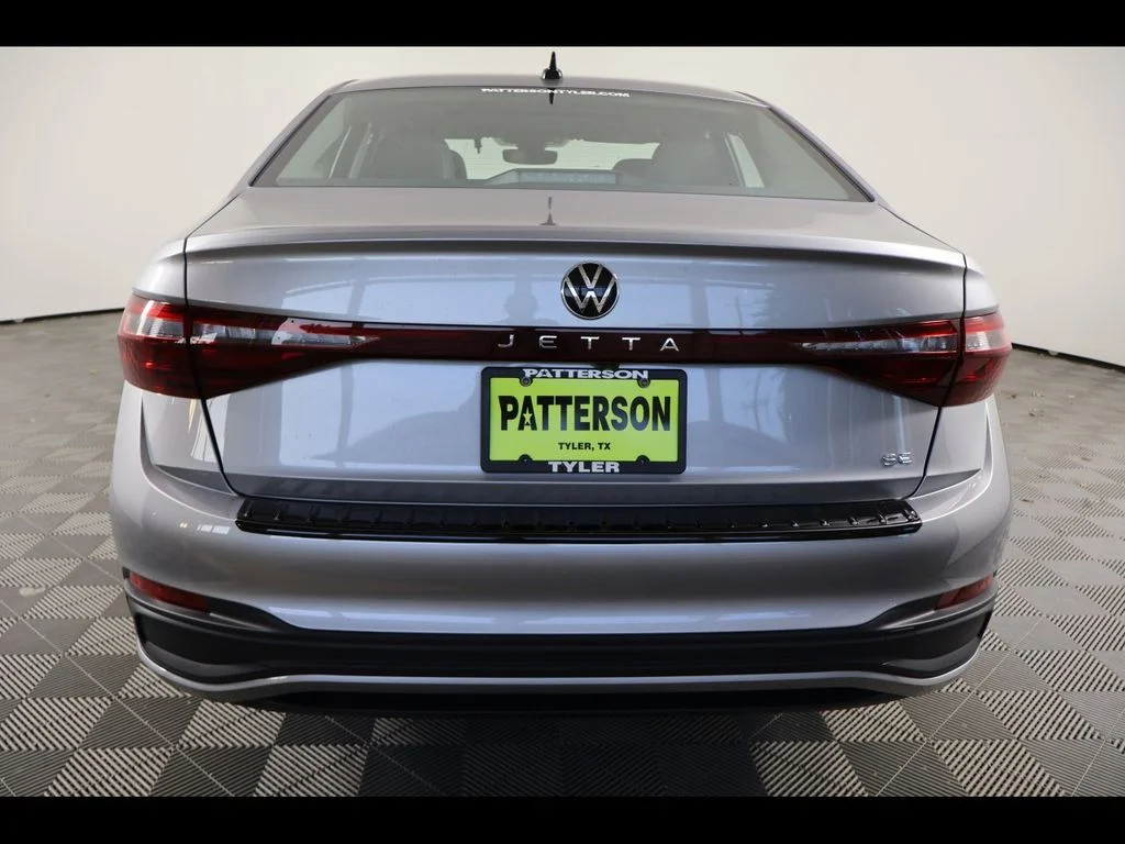 New 2025 Silver Volkswagen 1.5T SE image 5