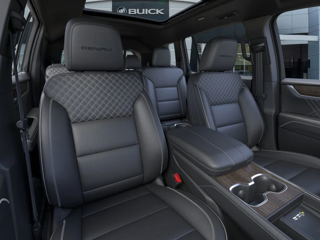 2026 GMC Acadia Denali - Photo 16