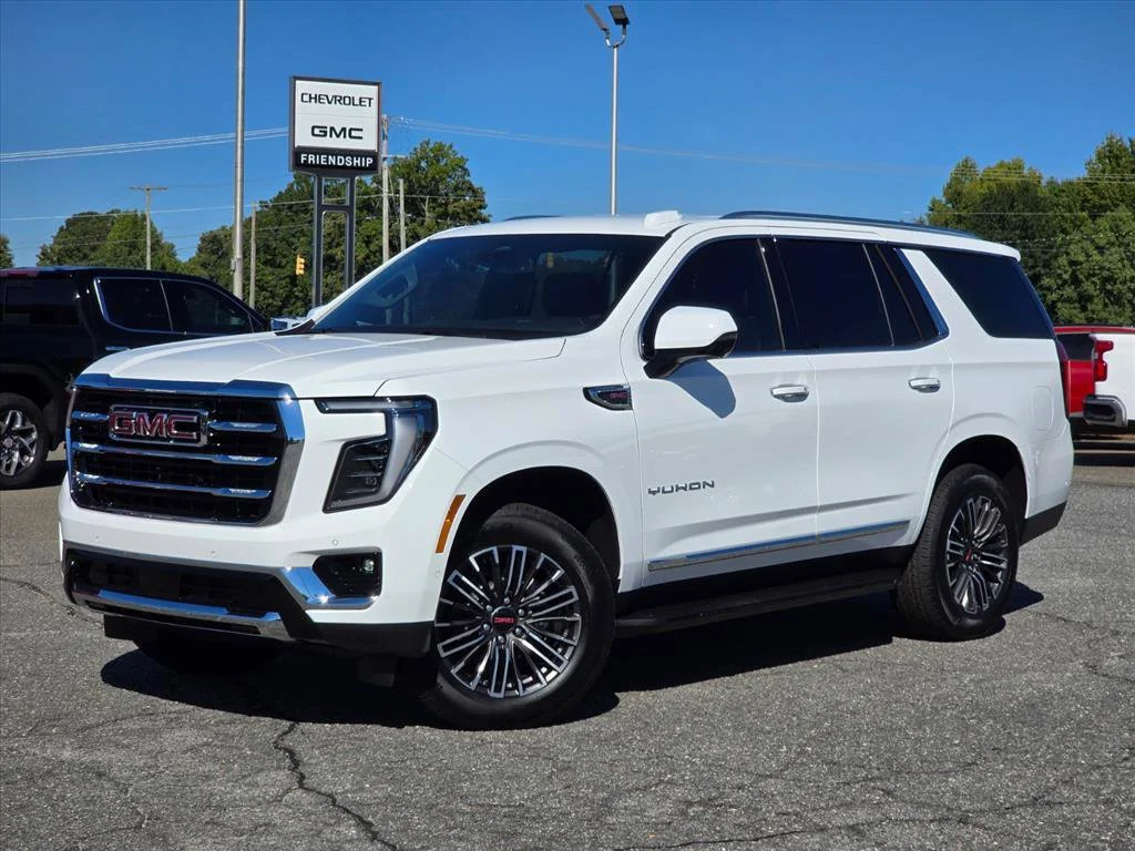 New 2026 Summit White GMC Elevation image 2