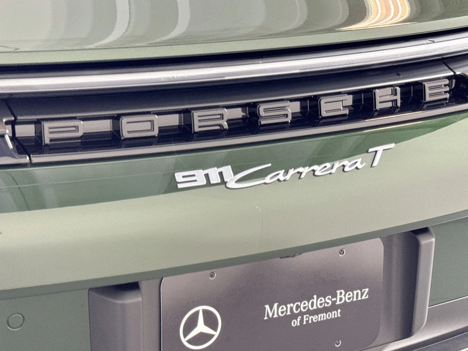 New 2026 Oak Green Metallic Neo Porsche Carrera T image 26