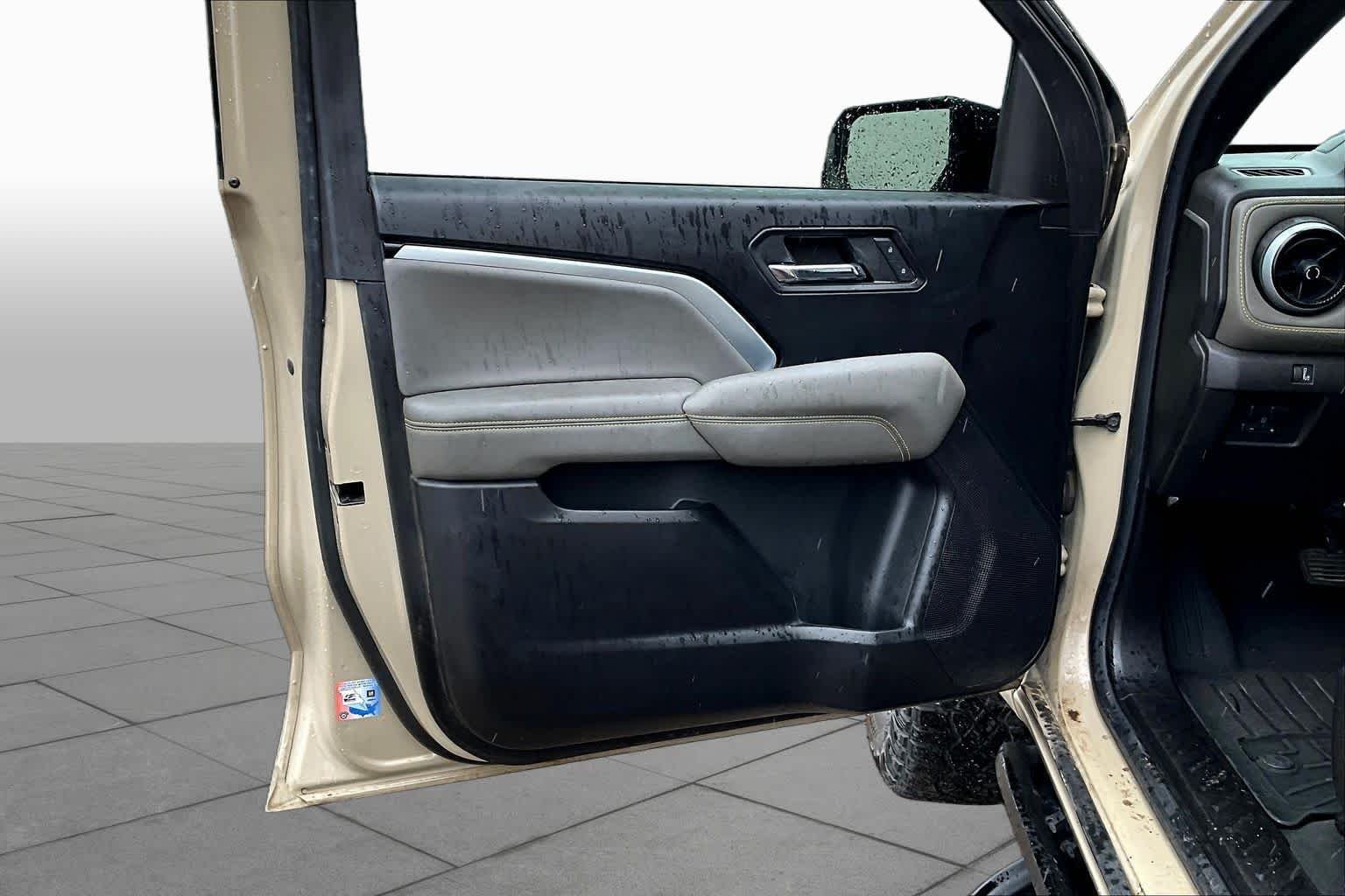 Used 2024 Sand Dune Metallic Chevrolet 4WD ZR2 image 19