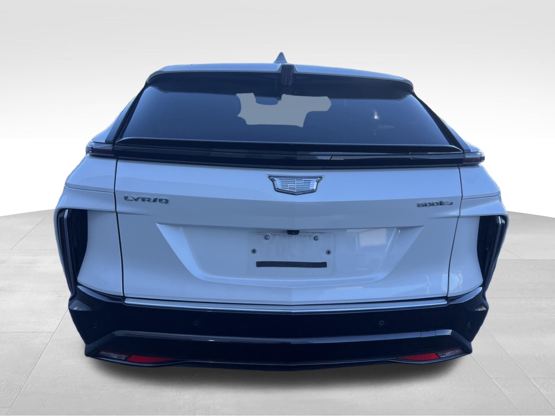 Used 2024 White Cadillac Tech image 6