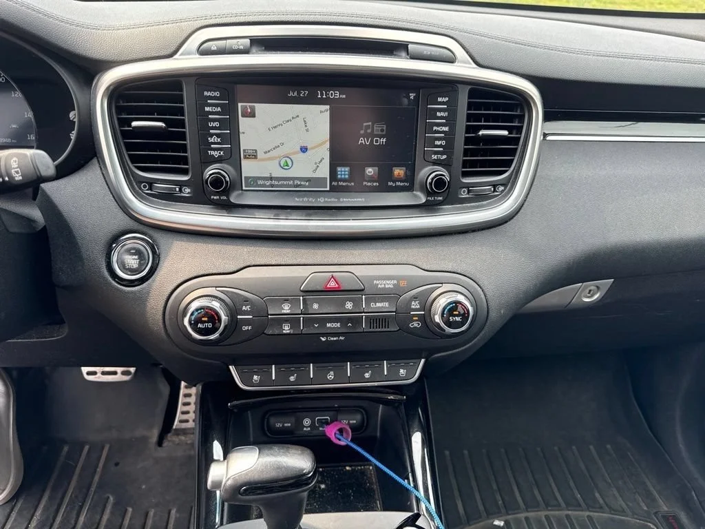 Used 2018 Titanium Silver Kia SX Limited V6 image 21