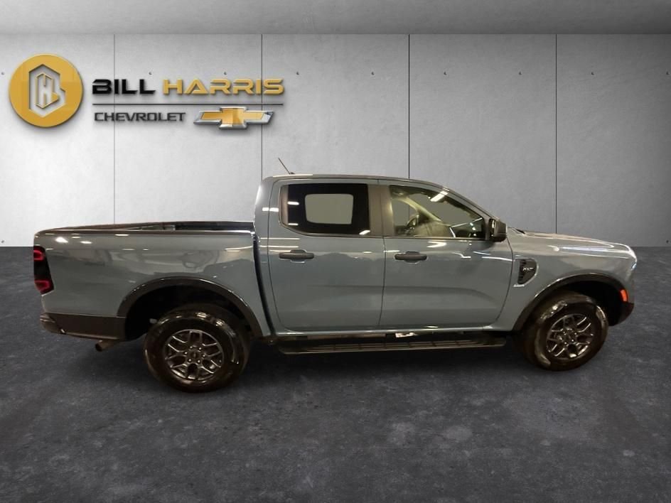 Used 2024 Gray Ford XLT image 11