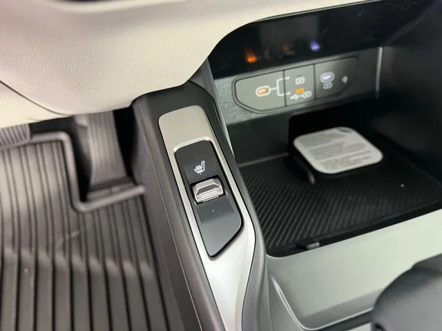 New 2026 White Kia EX image 25