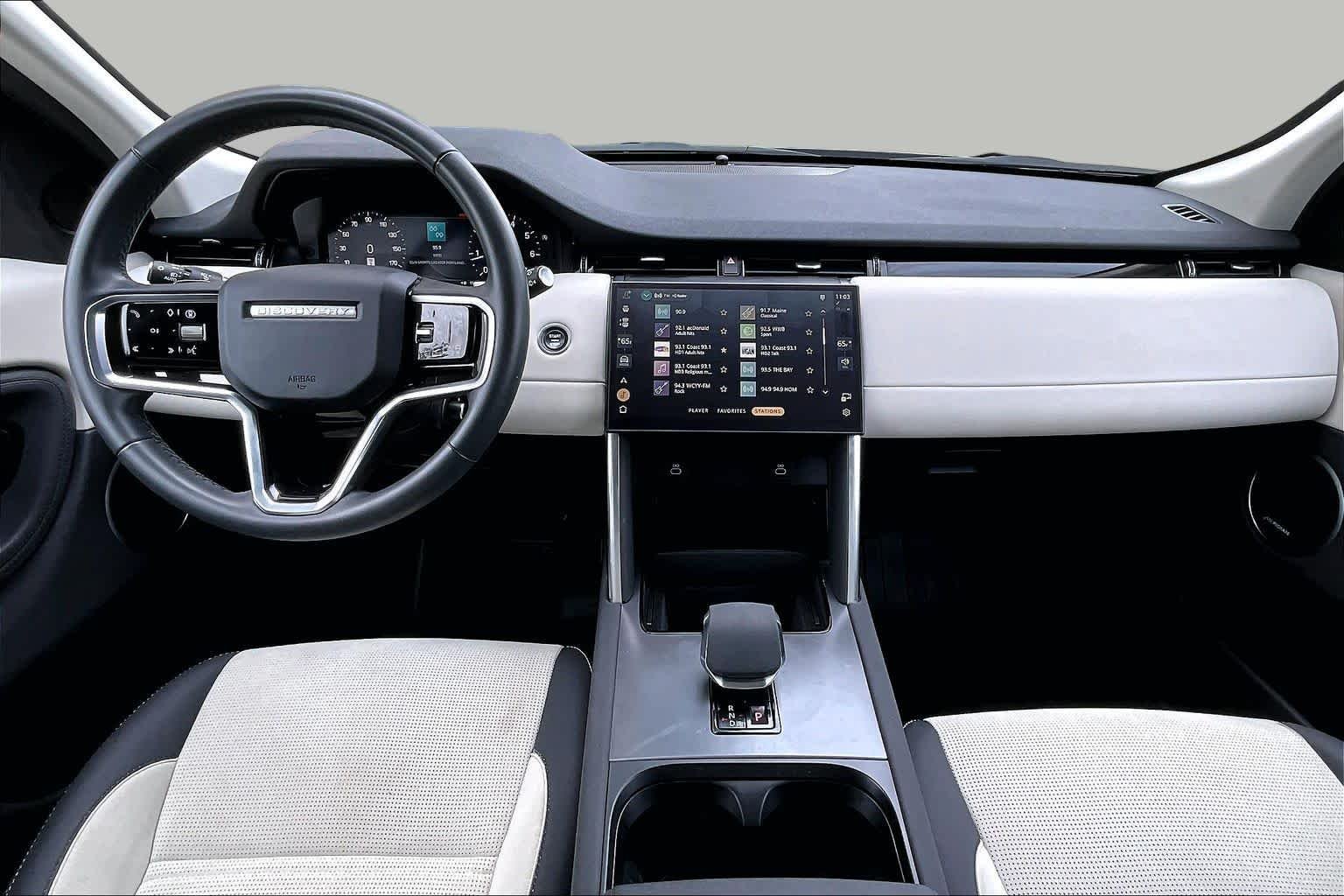 Used 2024 Fuji White Land Rover Core S image 16