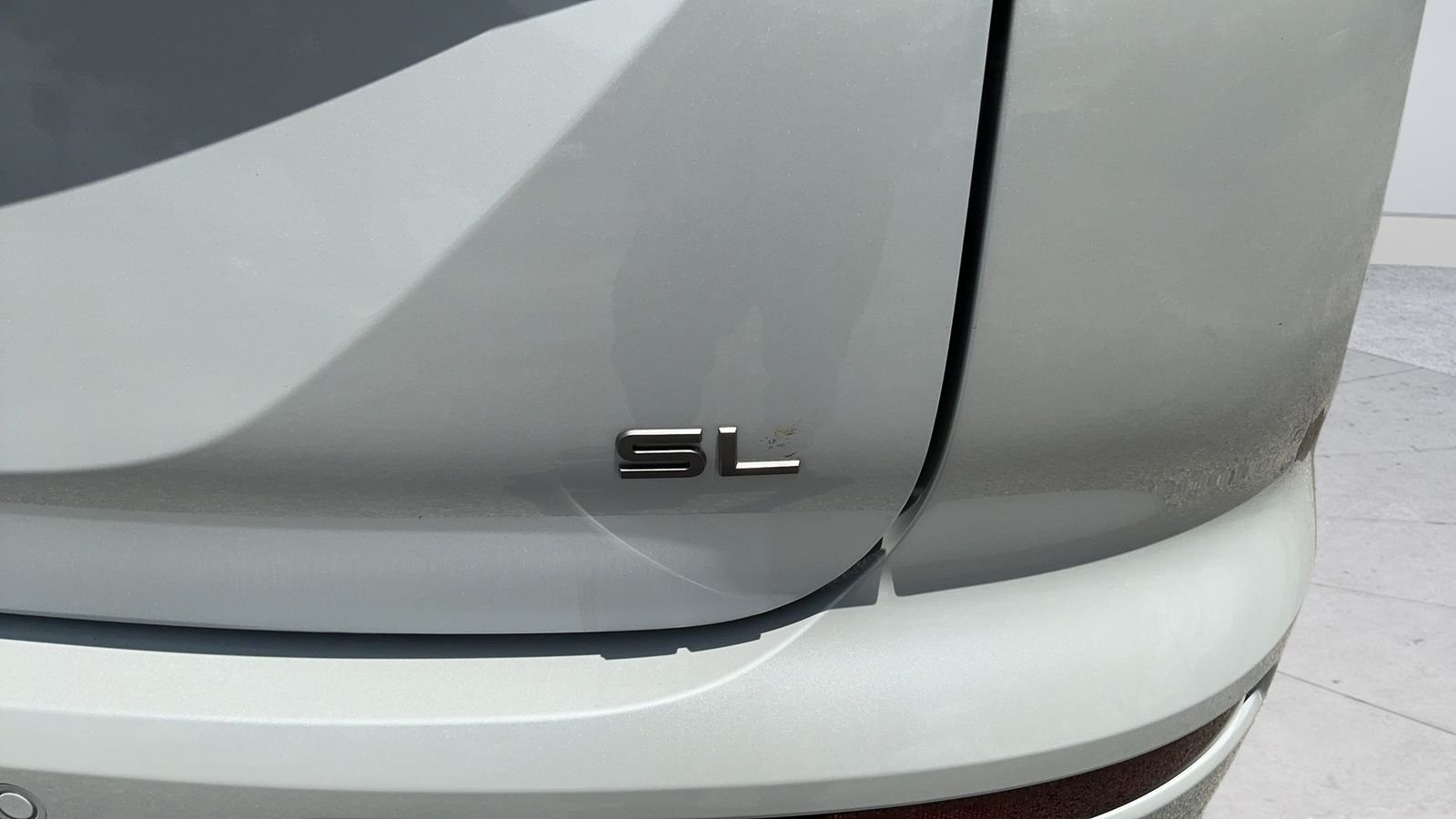 New 2026 White Nissan SL image 19