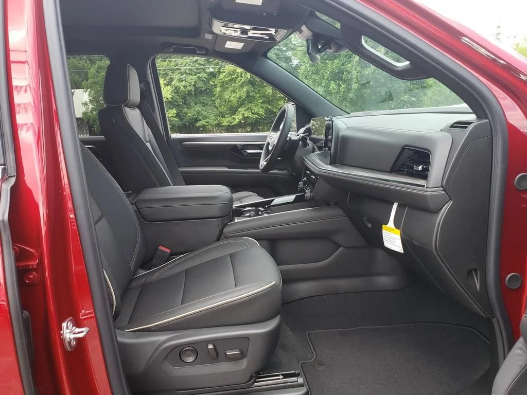2026 Chevrolet Tahoe Premier - Photo 24