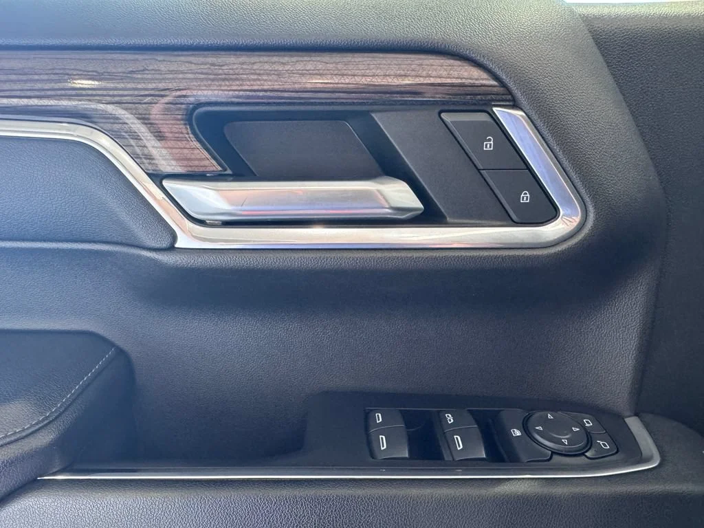 2023 Chevrolet Silverado 1500 LT - Photo 25